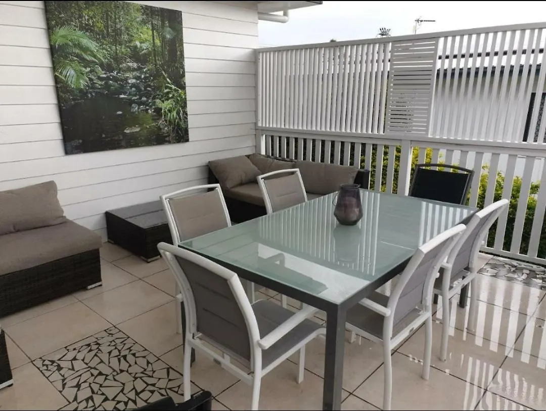 Guesthouse On Regent Bed & Breakfast Caloundra