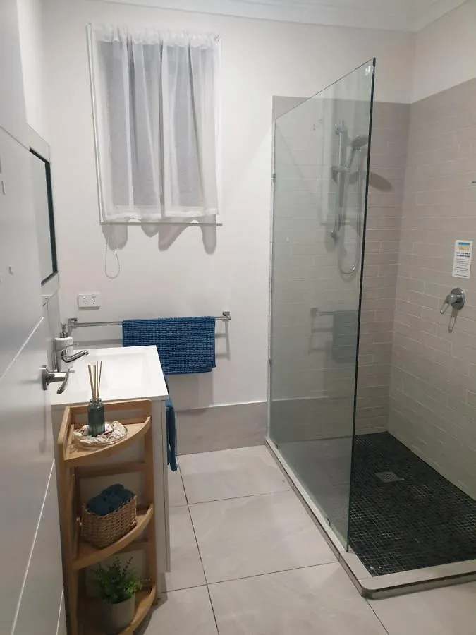 Guesthouse On Regent Bed & Breakfast Caloundra Homestay